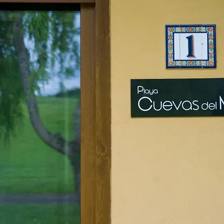 Complejo Rural El Mirador De Ovio Cuevas (Llanes)